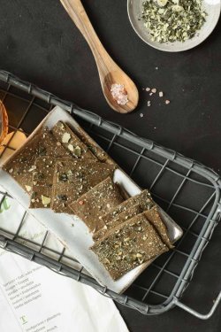 Cracker-Kürbiskernmehl Rezeptbild